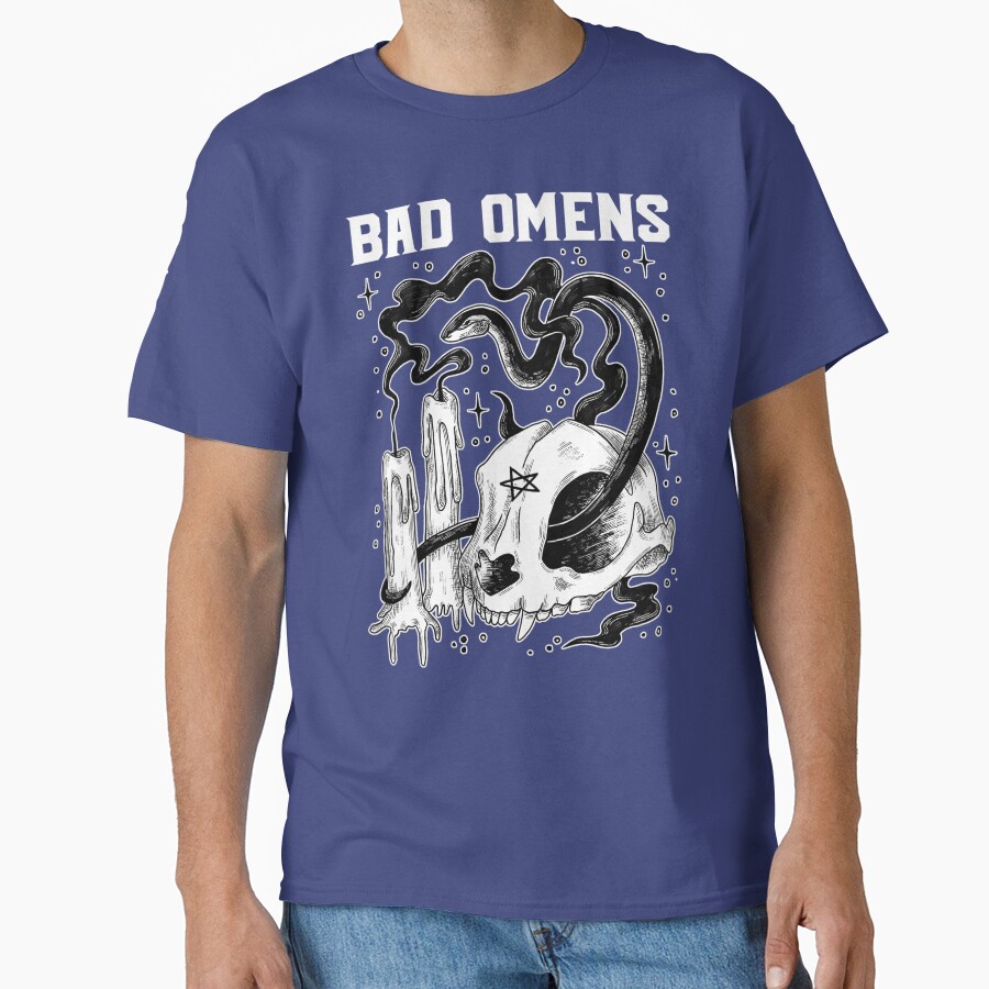 Dark Aesthetic Skull And Candles T-shirt - Image 4